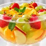 Sekt-Bowle mit Früchten - featured image