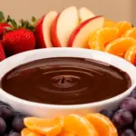 Silvester Schokoladen-Fondue mit Obst - featured image