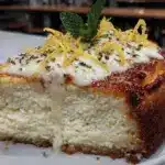 Keto Käsekuchen ohne Boden - featured image